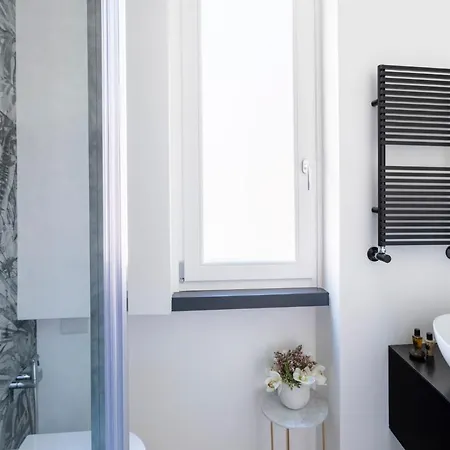 דירה Romac Trinity - 3bdr With Sauna & Jacuzzi In Campo De Fiori רומא