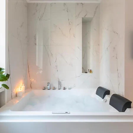 Romac Trinity - 3bdr With Sauna & Jacuzzi In Campo De Fiori * רומא