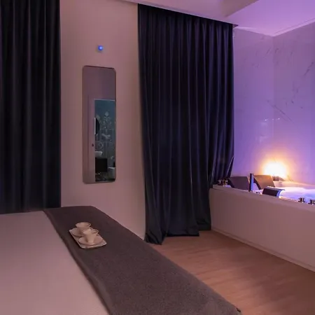 Romac Trinity - 3bdr With Sauna & Jacuzzi In Campo De Fiori Διαμέρισμα