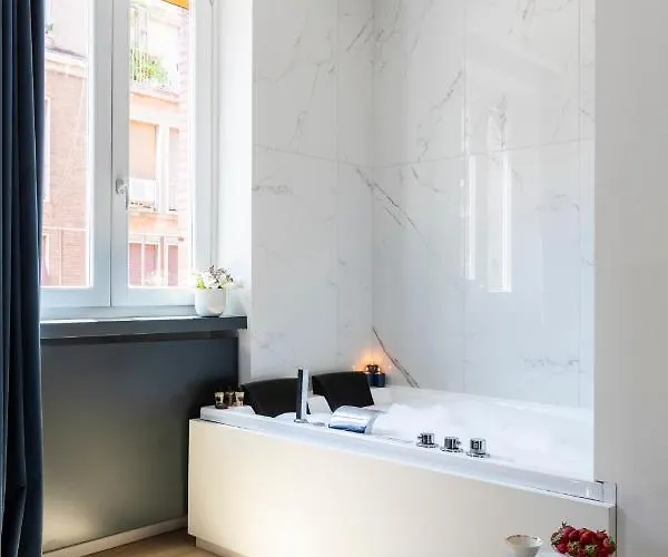 Romac Trinity - 3bdr With Sauna & Jacuzzi In Campo De Fiori דירה *