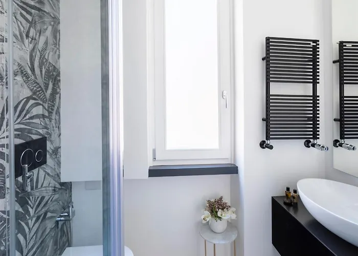 דירה Romac Trinity - 3bdr With Sauna & Jacuzzi In Campo De Fiori רומא